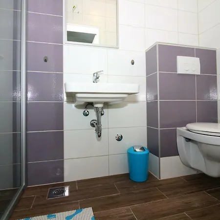 Apartment Lalea *